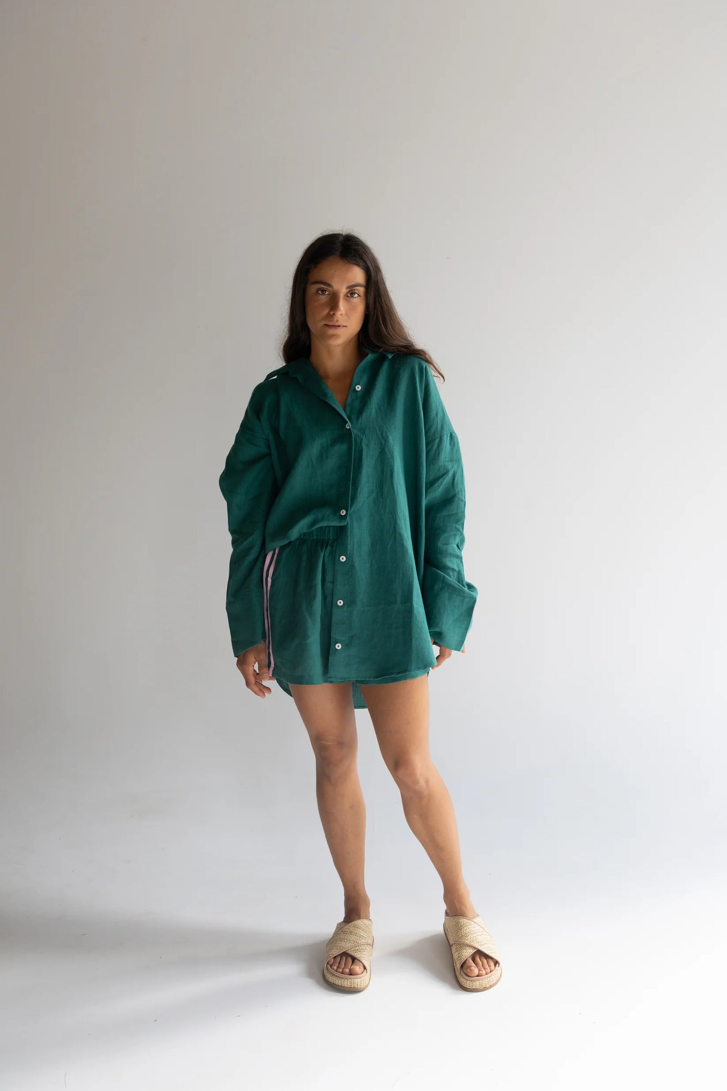 Linen Short — Bottle Green
