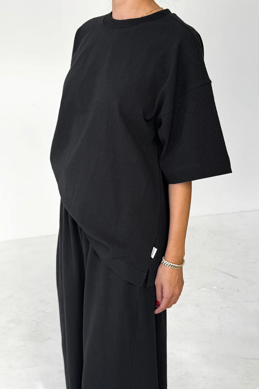 Jayden Tee — Black