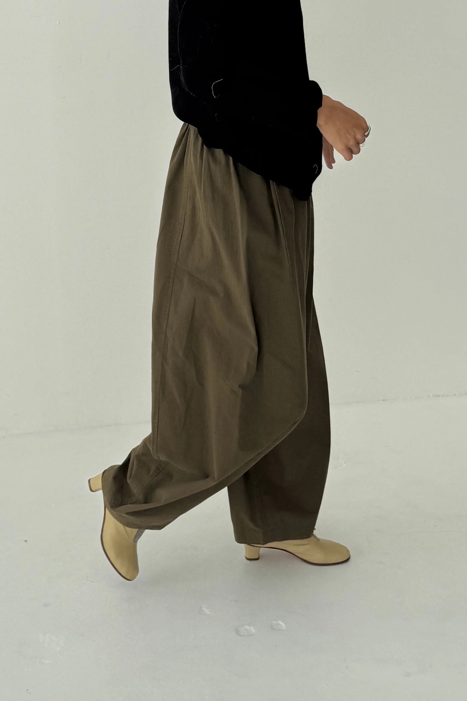 Le Bon Shoppe Parachute Pant – Black | Vincent Park