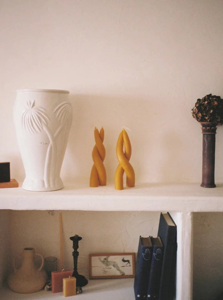 Copito Botero Candle Large - Beeswax