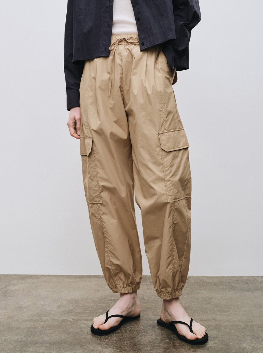 Men's Organic Cotton Baggy Cargo Pants in Brown Desert Camo