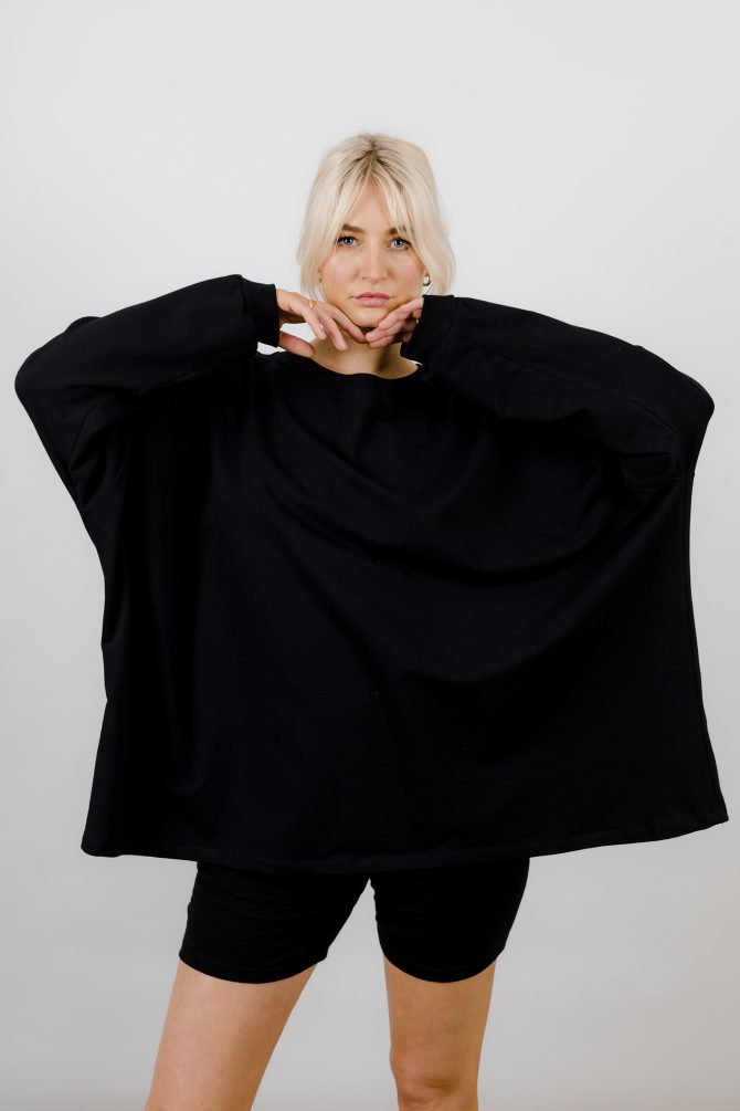 Laneway The Label Oversized Jumper - Black - Vincent Park - {{shop.address.city}} {{ shop.address.country }}