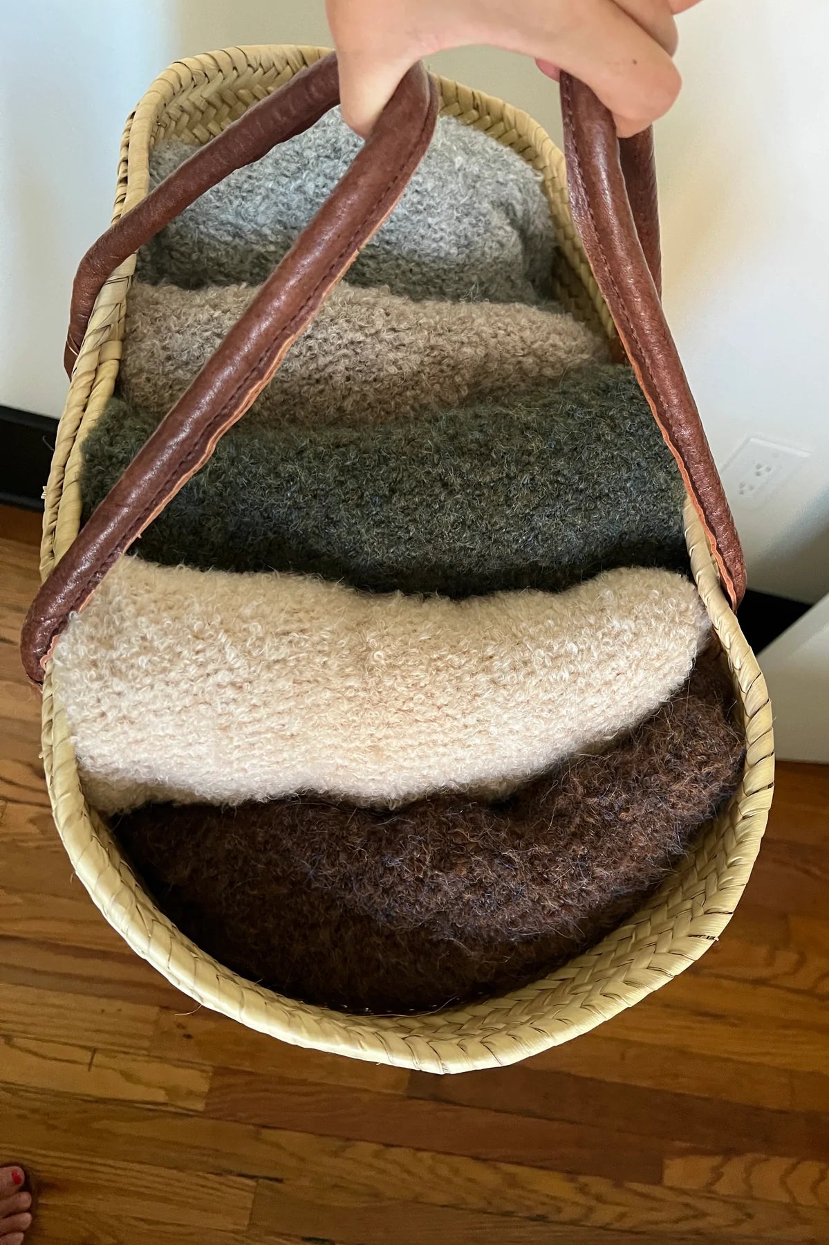 Le Bon Shoppe Envie Sweater - Olive Branch - Vincent Park - {{shop.address.city}} {{ shop.address.country }}