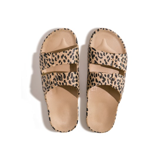 Footwear - Vincent Park - {{shop.address.city}} {{ shop.address.country }}