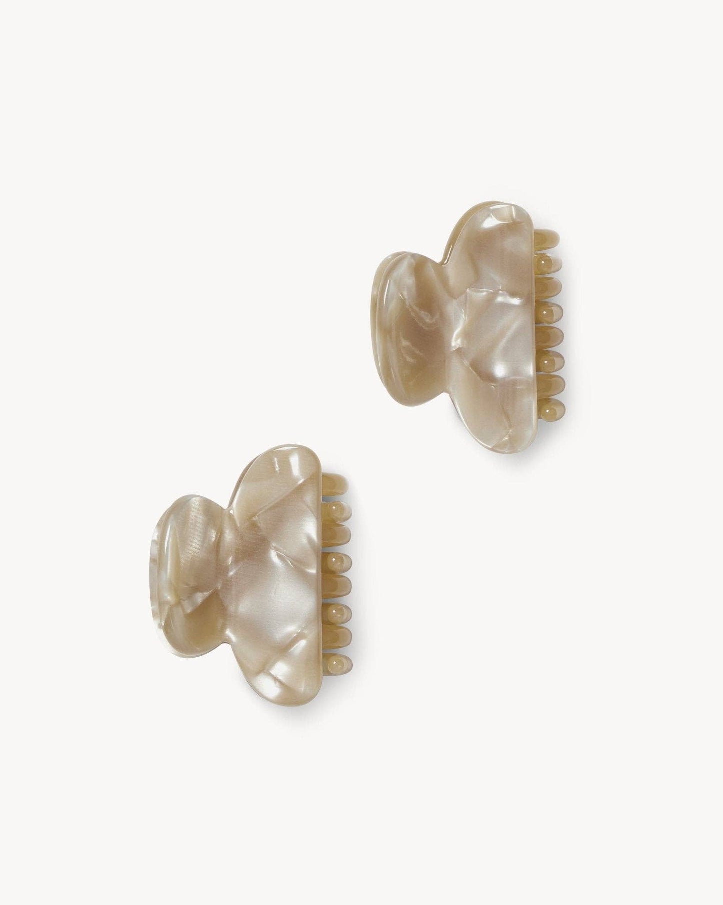 Twin Heirloom Claws — Sand Shell