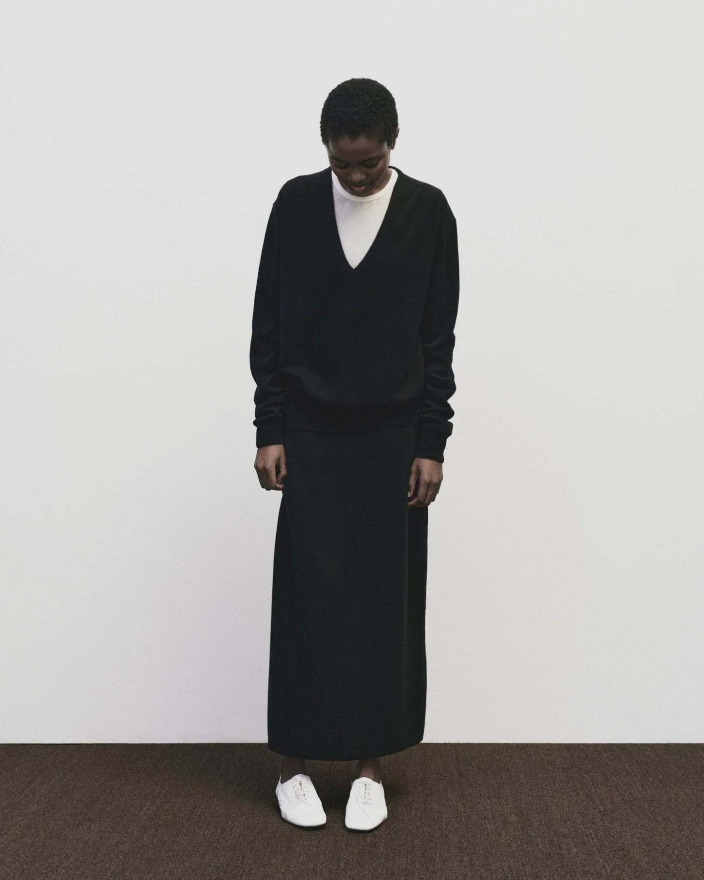 Cashmere Blend V-Neck - Black