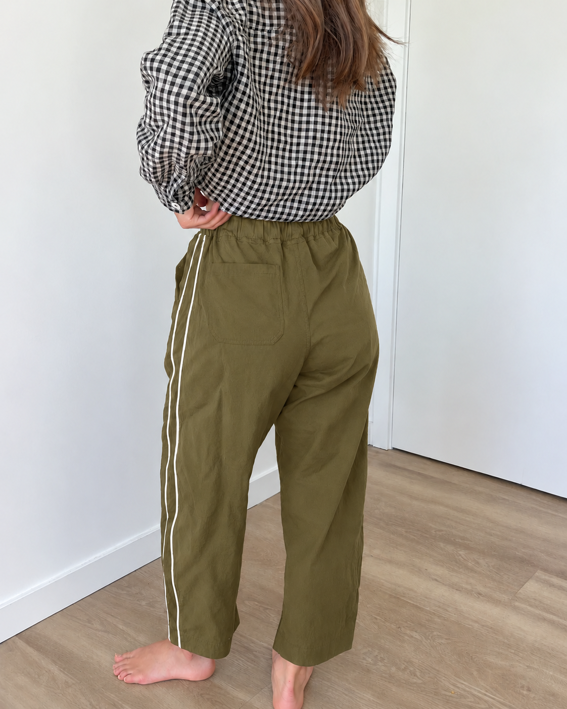 Jules Pant — Moss with White Piping