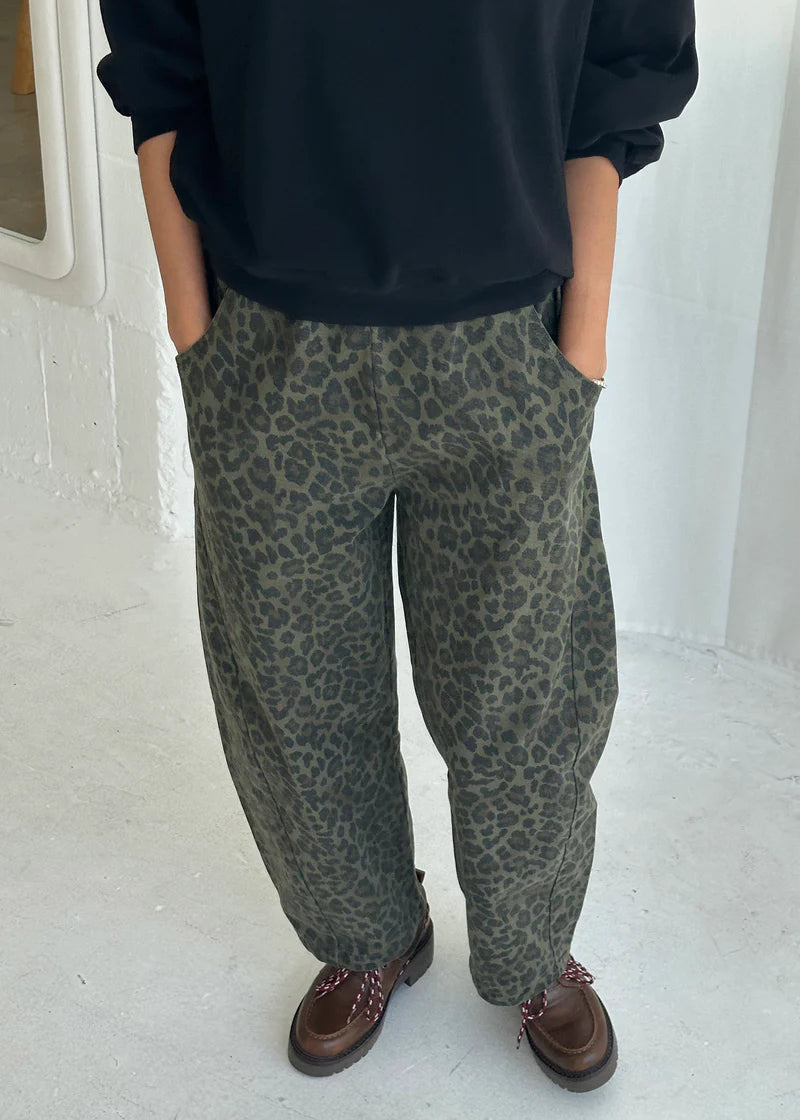 Arc Pant - Fern Leopard