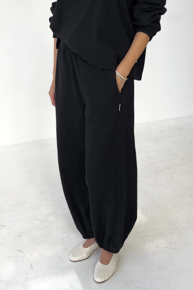 Balloon Pants — Black