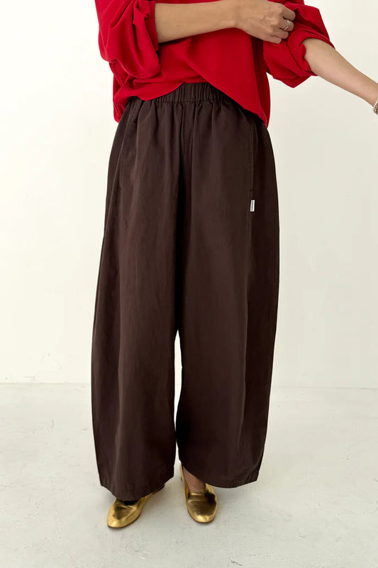 Parachute Pants — Dark Brown