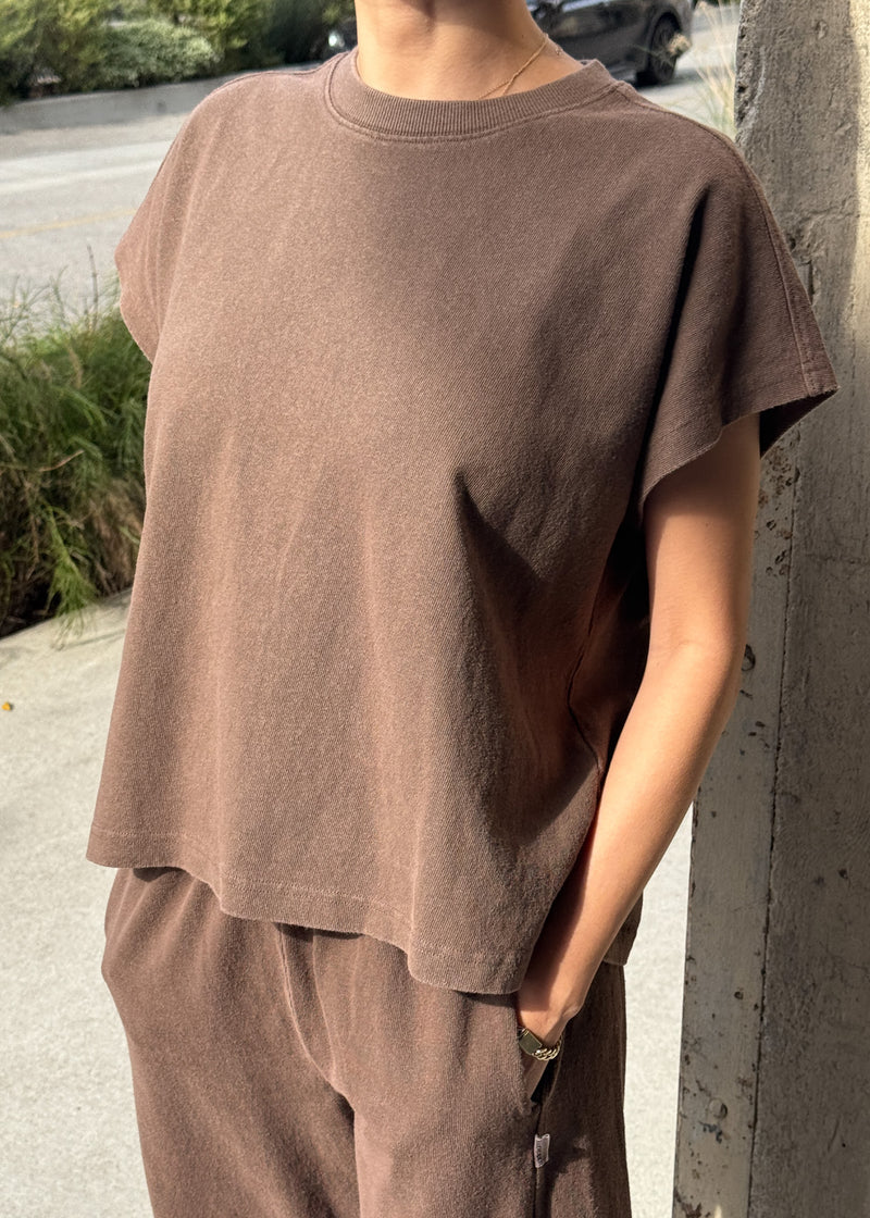 Jeanne Tee - Chocolate