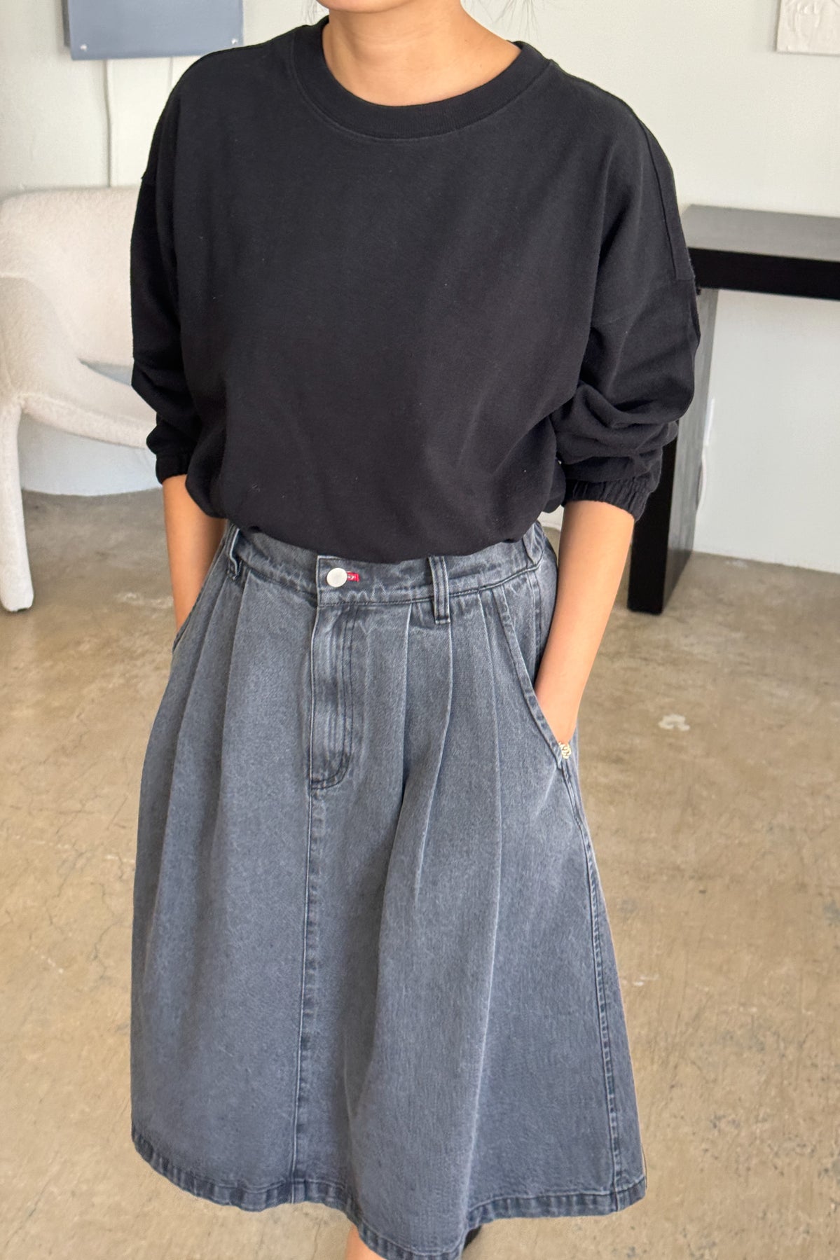 Naturelle Tee — Black