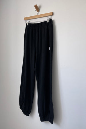Buy Black Balloon Pants Women, Plus Size Drop Crotch Pants by Kotyto  Clothing Online in India - Etsy