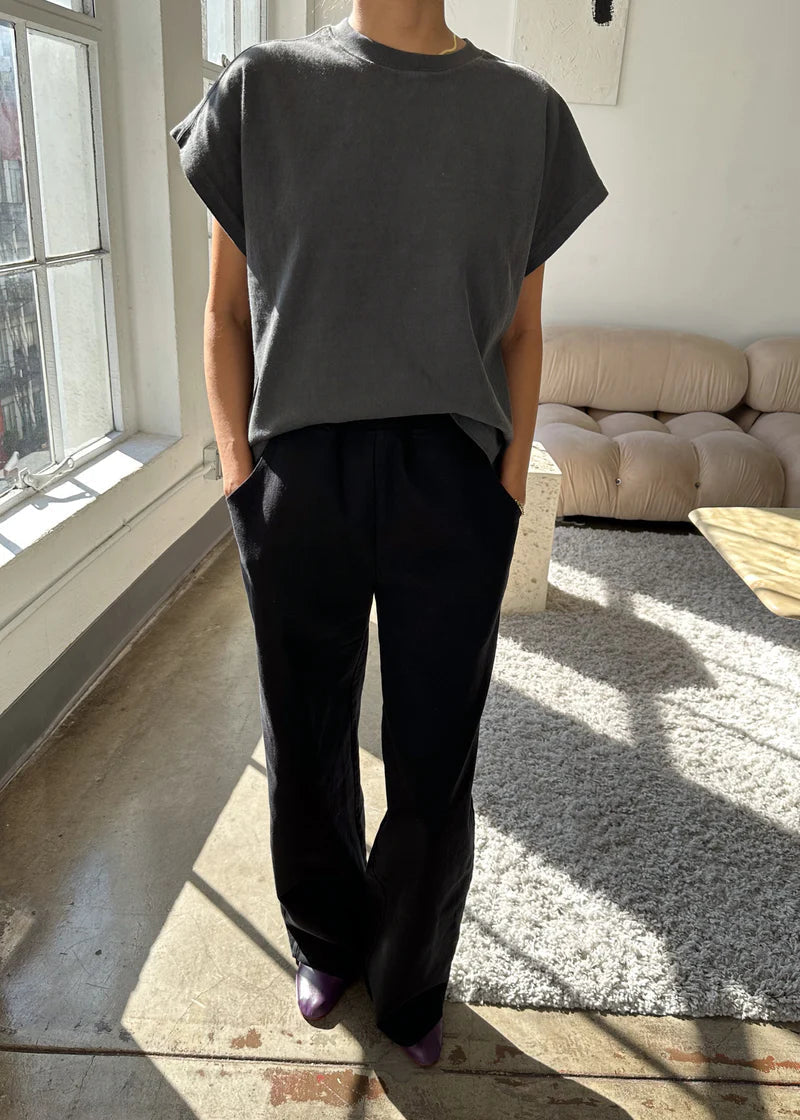 Jeanne Tee - Almost Black