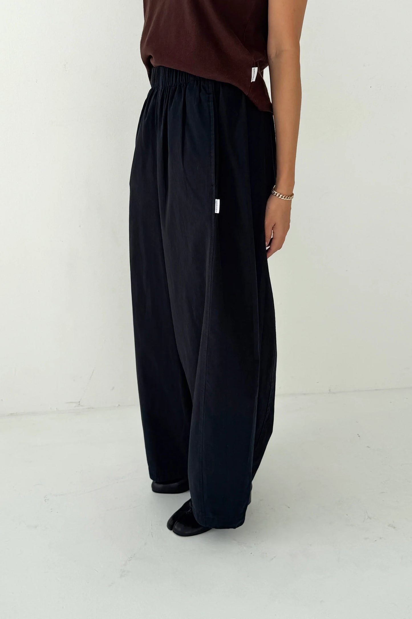 Parachute Pants — Black