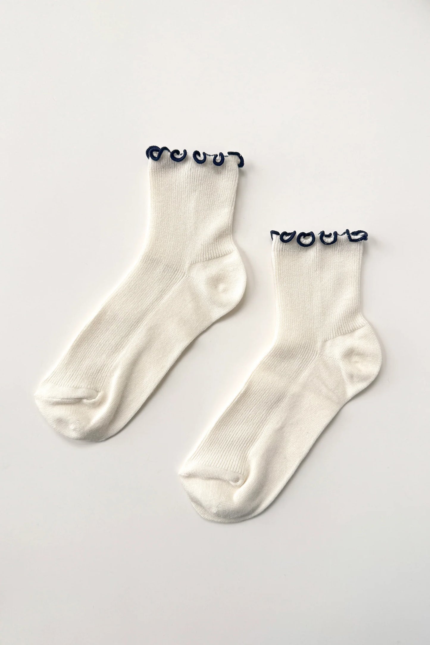 Petite Ruffled Modal Socks — Soft White / Navy