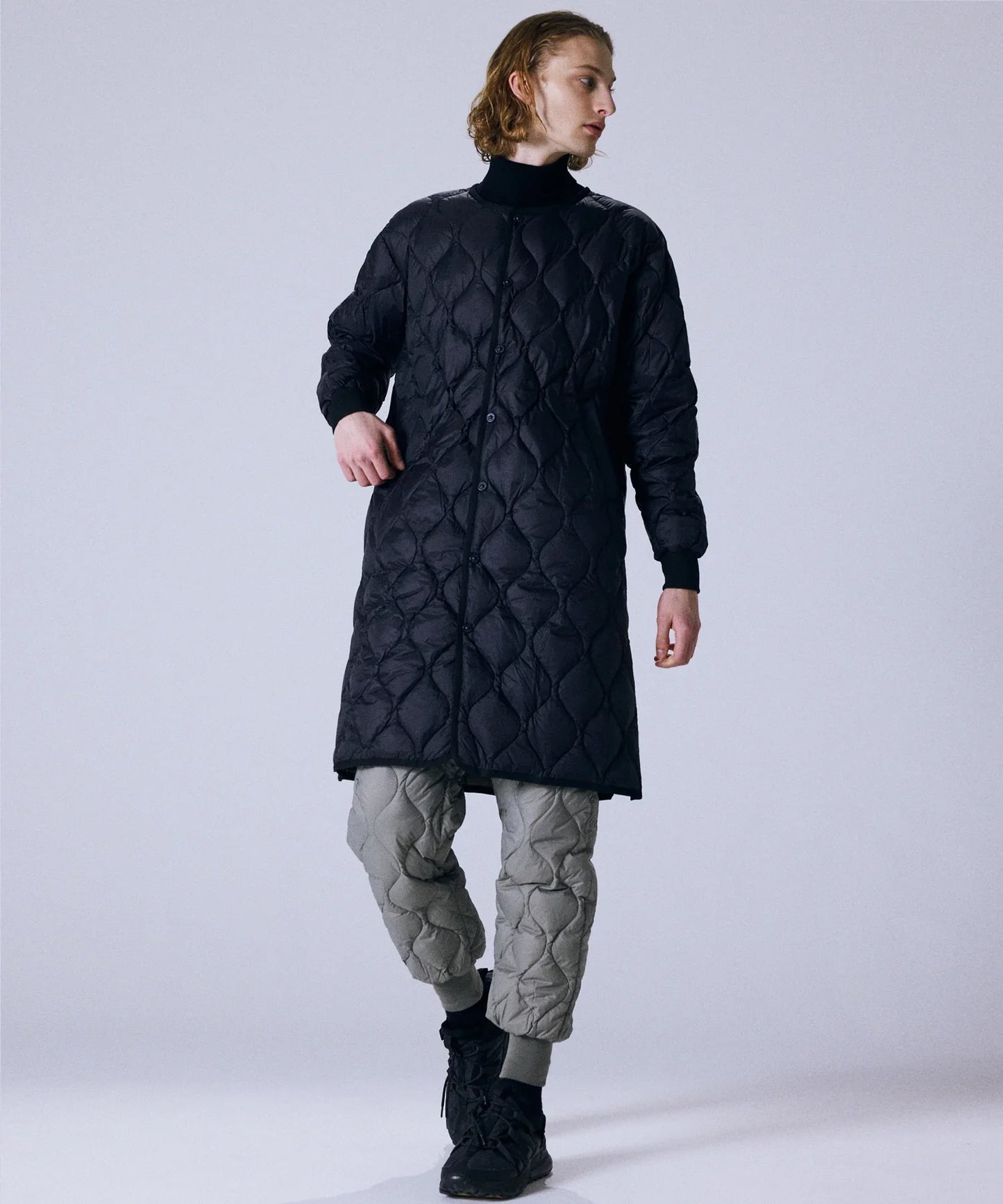 Taion Soft Shell Military Oversized Crew Neck Down Coat - Dark Olive