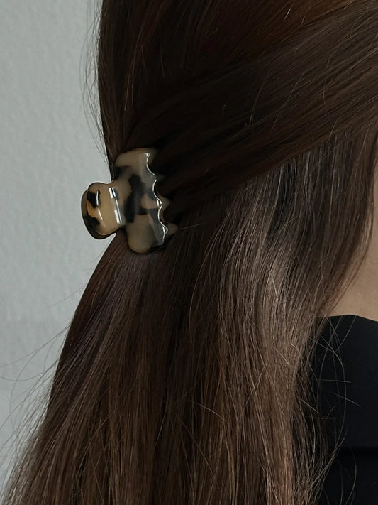 Mini Sloane Claw — White Leo