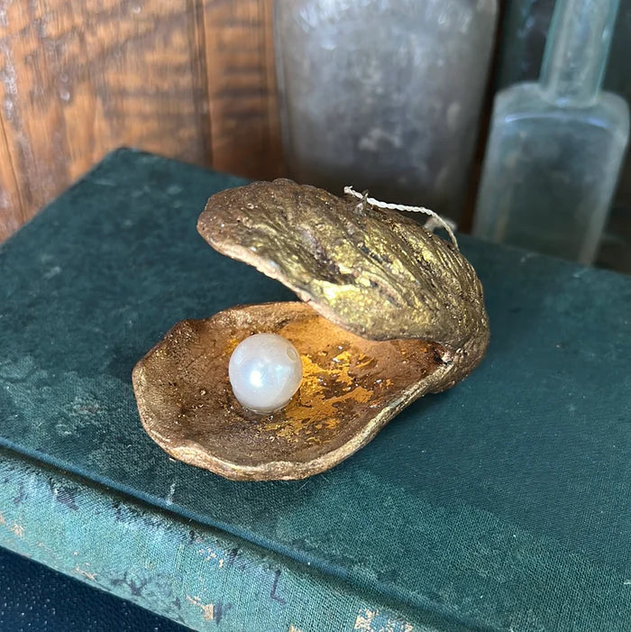 Gold Oyster with Pearl Ornament