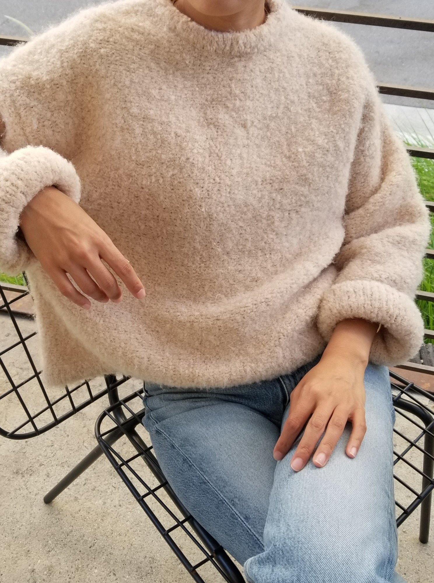 Le Bon Shoppe Envie Sweater - Sand - Vincent Park - {{shop.address.city}} {{ shop.address.country }}