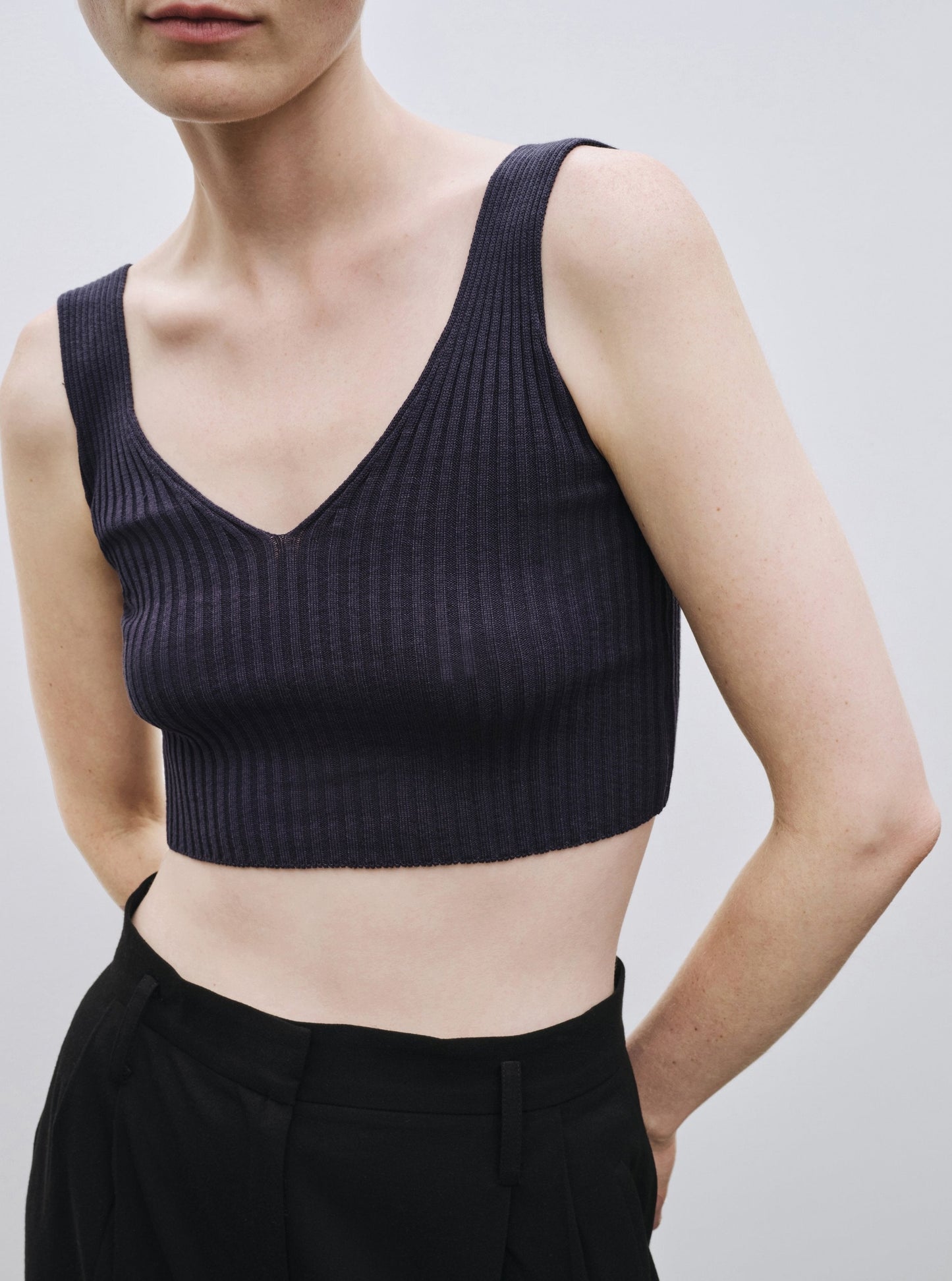 Mijeong Park Ribbed Knit V-Neck Crop Top - Navy - Vincent Park - {{shop.address.city}} {{ shop.address.country }}