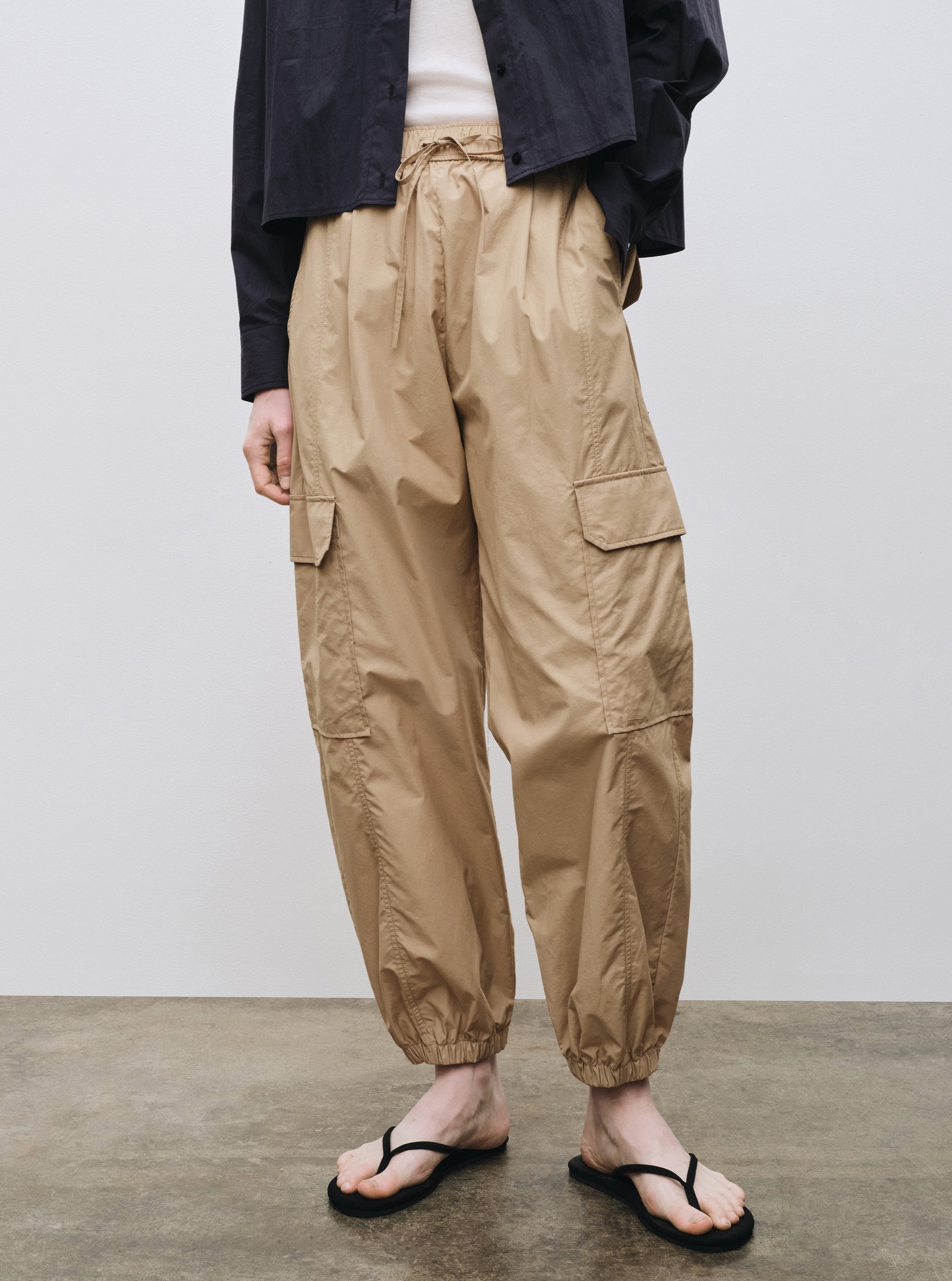 TROUSERS WITH UTILITY POCKETS - camel