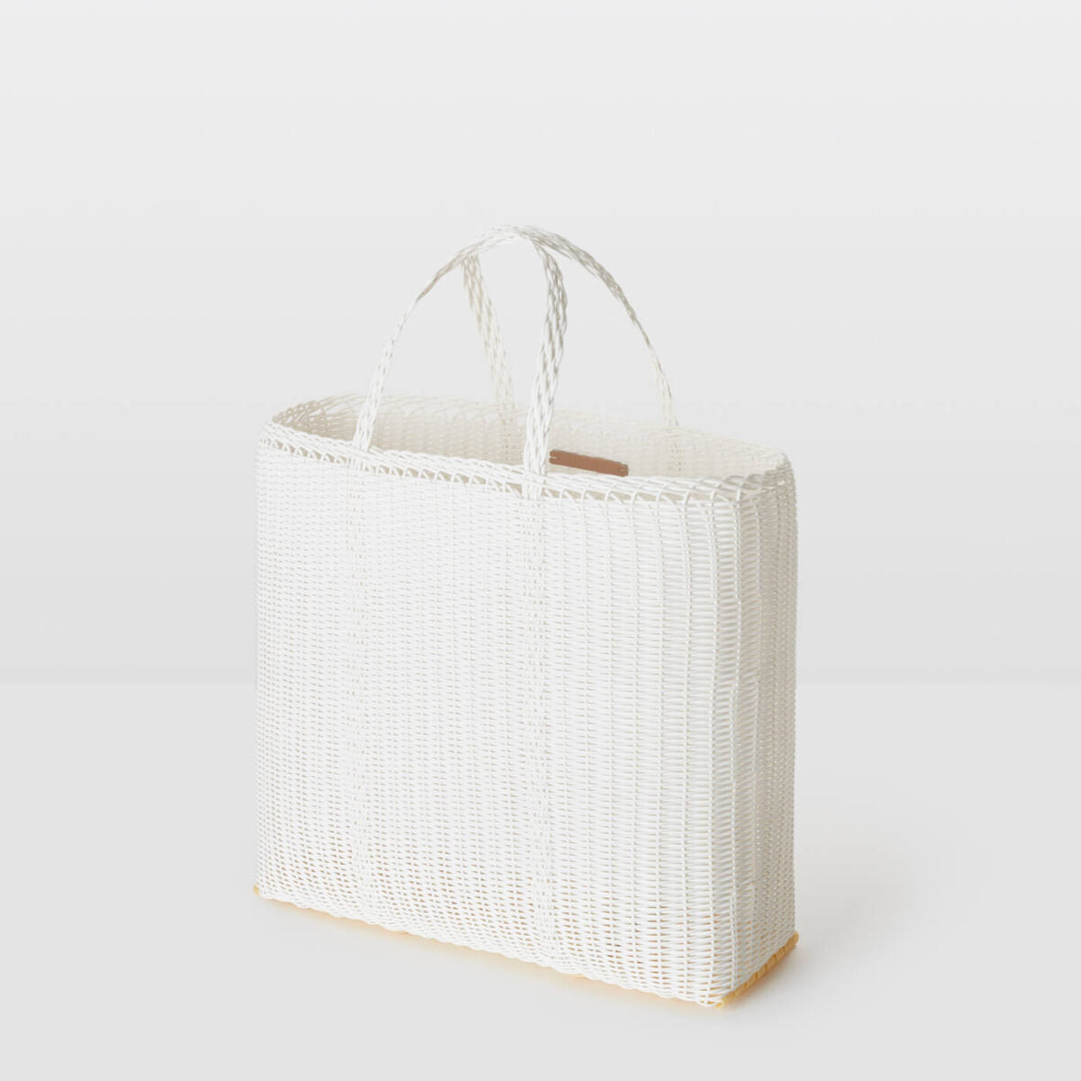 Palorosa Large Flat Handwoven Tote - White - Vincent Park - {{shop.address.city}} {{ shop.address.country }}