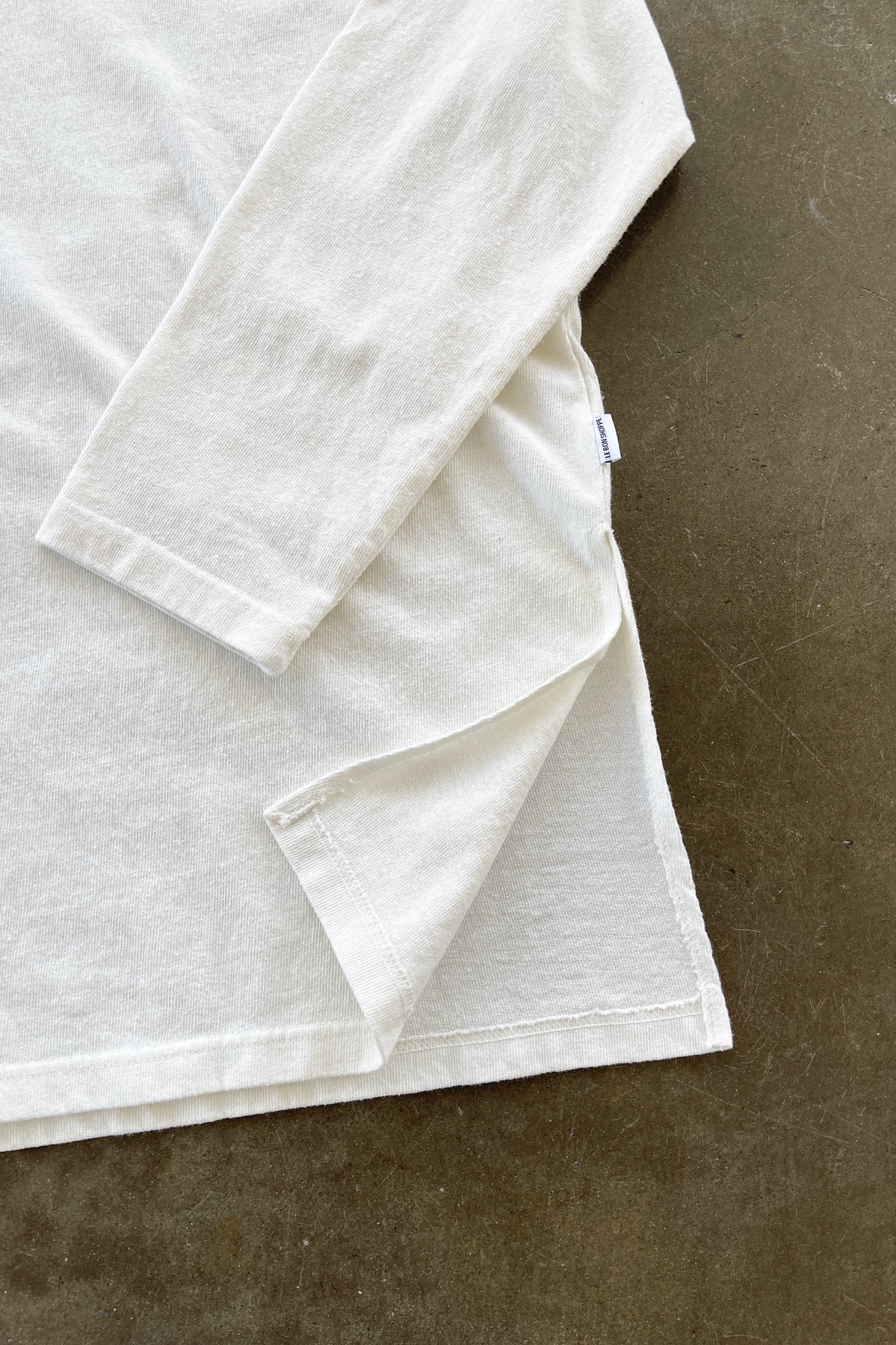 Le Bon Shoppe Sunday Tee - White - Vincent Park - {{shop.address.city}} {{ shop.address.country }}