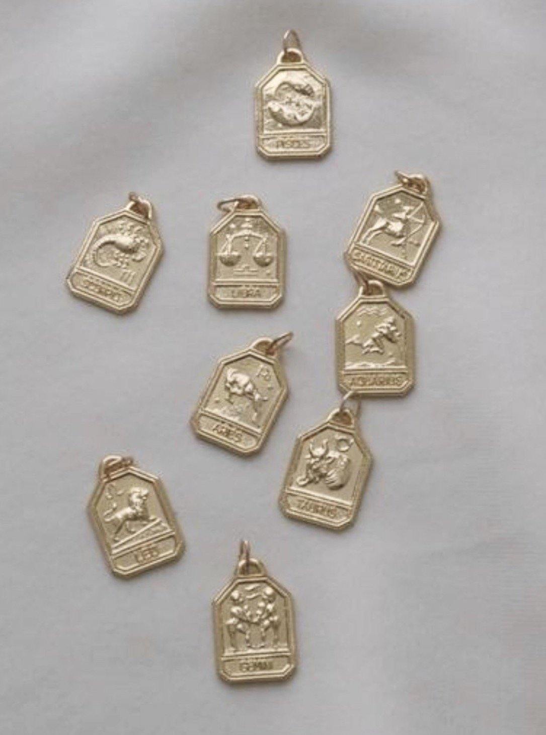 Lisbeth Jewelry Zodiac Pendant - Vincent Park - {{shop.address.city}} {{ shop.address.country }}