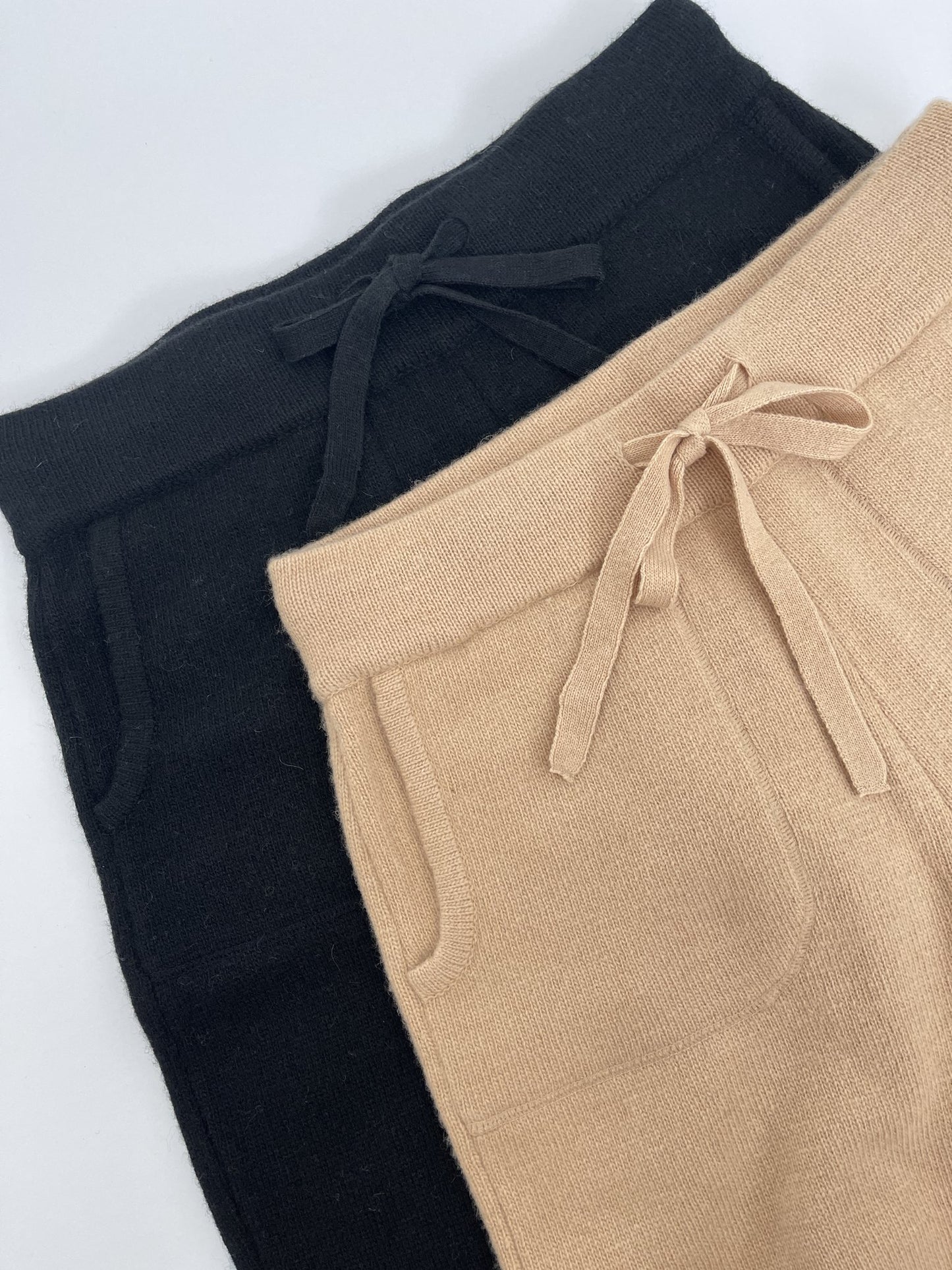 Le Bon Shoppe Nanette Sweater Joggers - Camel - Vincent Park - {{shop.address.city}} {{ shop.address.country }}