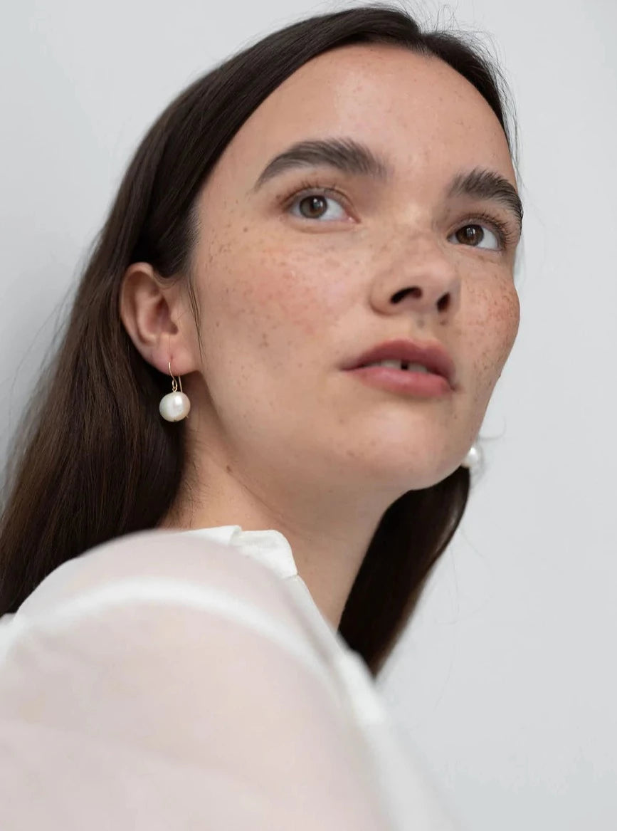 Lisbeth Ballad Earrings - Gold - Vincent Park - {{shop.address.city}} {{ shop.address.country }}