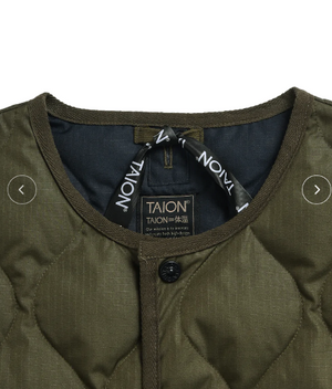 Taion Short Military Crew Neck Quilted Coat - Black