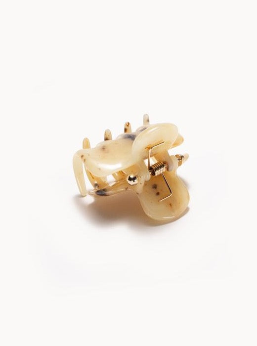 Undo 2" Claw Clip - Light Tortoise - Vincent Park - {{shop.address.city}} {{ shop.address.country }}