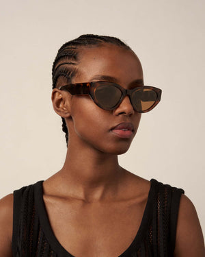 Chimi 06 sunglasses - Tortoise - Vincent Park - {{shop.address.city}} {{ shop.address.country }}