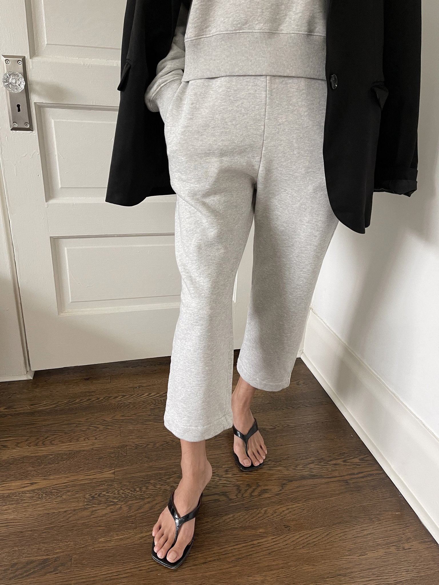 Le Bon Shoppe Essential Barrel Joggers - Light Grey - Vincent Park - {{shop.address.city}} {{ shop.address.country }}