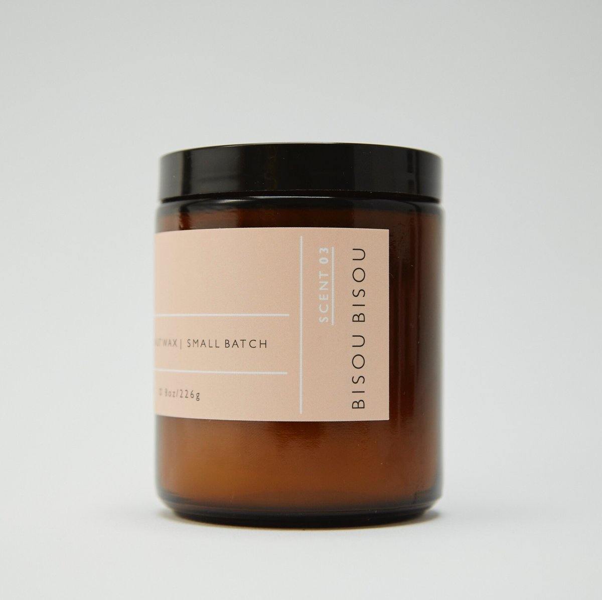 Roen Candle - Bisou Bisou - Vincent Park - {{shop.address.city}} {{ shop.address.country }}