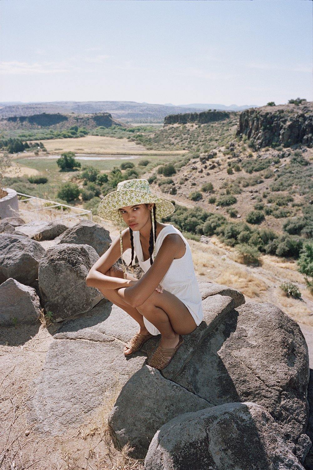 Lack of Color Holiday Bucket Hat - Ivy Bloom - Vincent Park - {{shop.address.city}} {{ shop.address.country }}