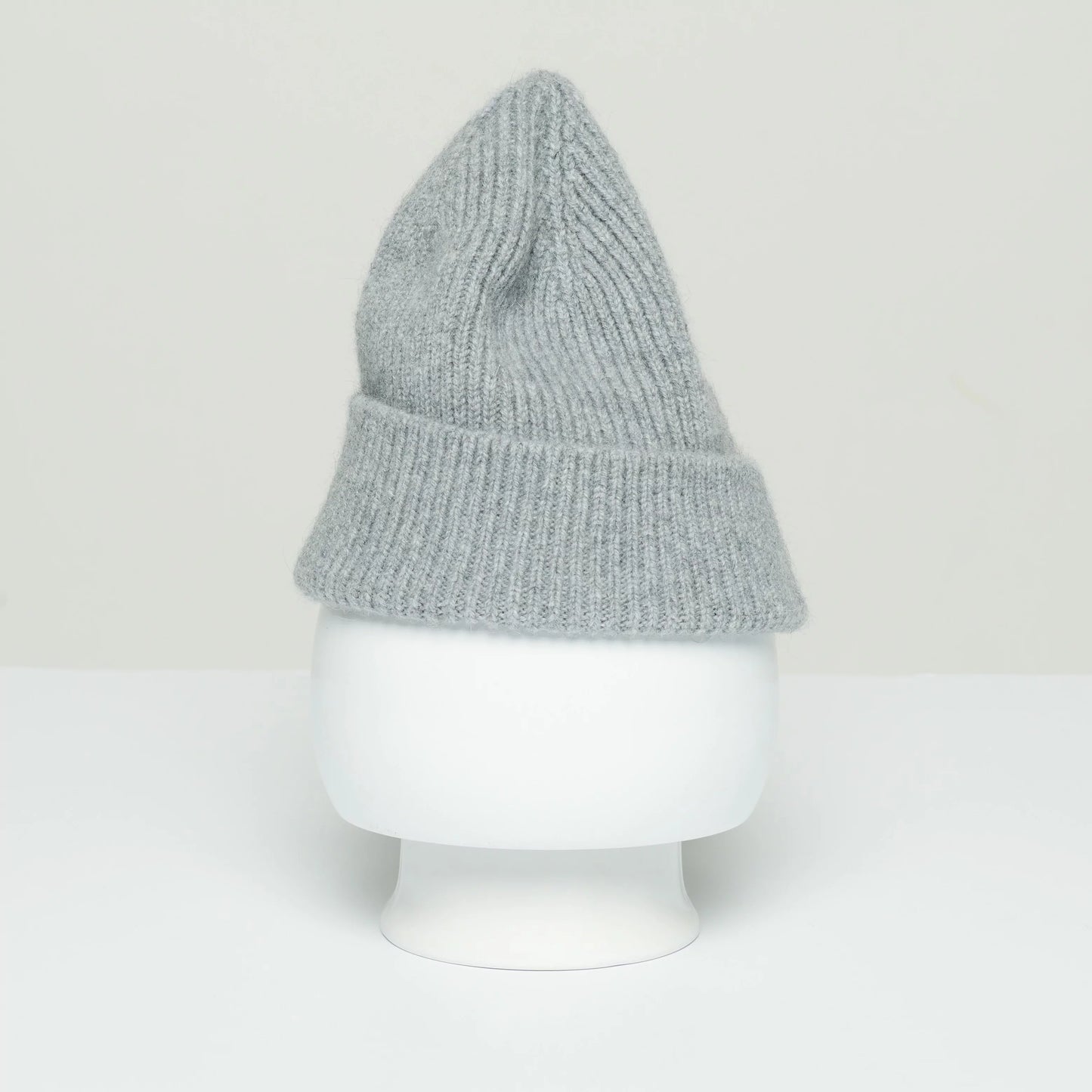 Le Bonnet Beanie - Smoke - Vincent Park - {{shop.address.city}} {{ shop.address.country }}